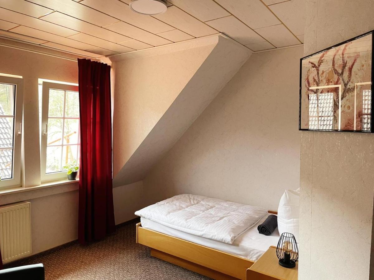 Hotel Rehkitz Halle  Экстерьер фото