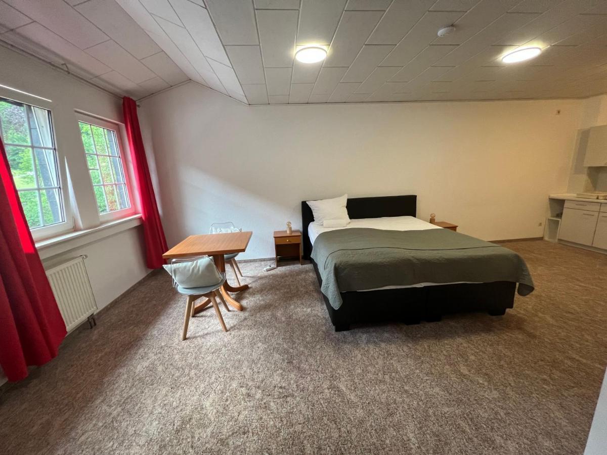 Hotel Rehkitz Halle  Экстерьер фото